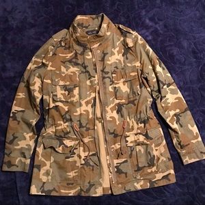 NWOT Love Tree Camouflage Canvas Jacket Medium